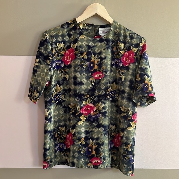 VTG Worthington Women's Floral Retro Top Sz Medium Short Sleeve Green Design - Picture 3 of 7